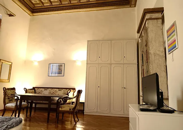 Luna In Storica, Garden And Parking, Lastrico Solare Esclusivo, Tramvia T1 Centro-careggi * Firenze