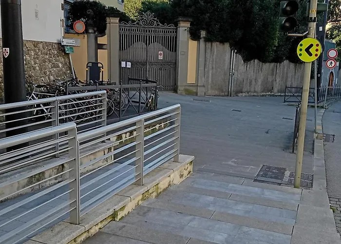 Luna In Storica, Garden And Parking, Lastrico Solare Esclusivo, Tramvia T1 Centro-careggi